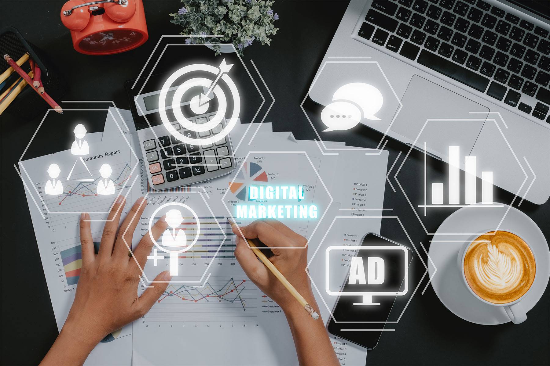 Architettura di un flusso che illustra un sistema di marketing integrato per la crescita di un'azienda.